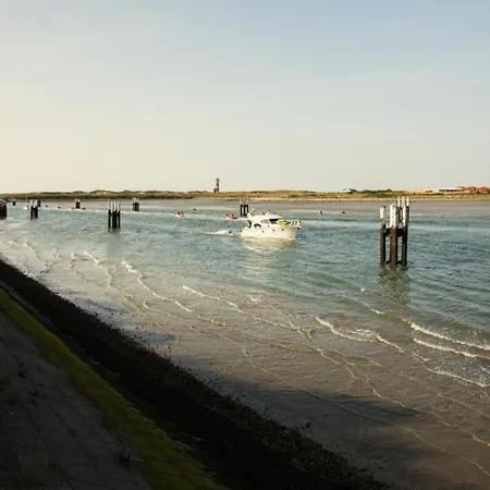 In By The Harbor * Nieuwpoort